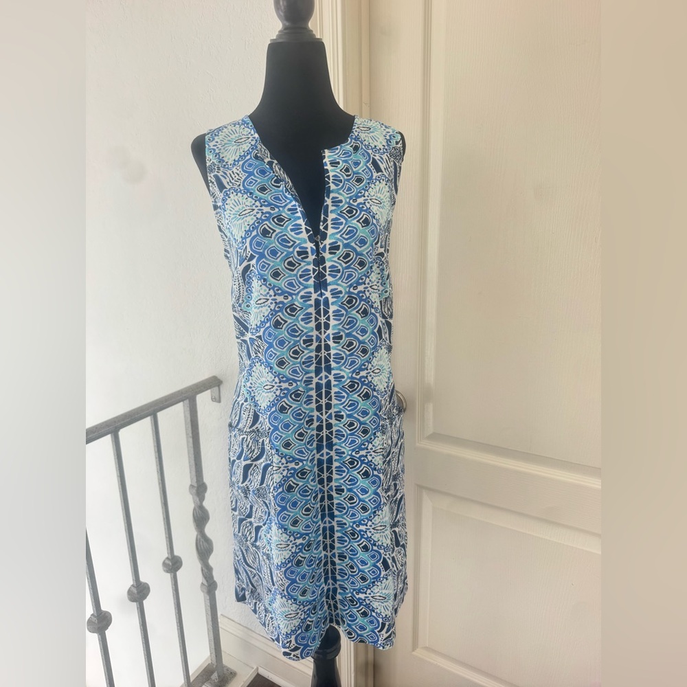Lilly Pulitzer Sz 10 Blue and White Patterned Dress